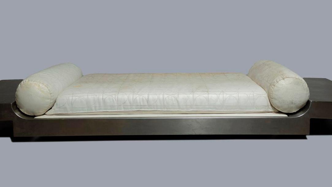 Maria Pergay (born 1930), brushed stainless steel daybed designed c. 1968 and edited... Maria Pergay, Queen of Steel