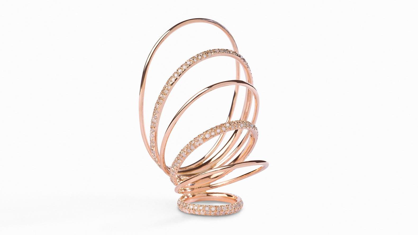 «Tordeur de pensées », bague de pouce de la designeuse Gaelle Khouri, en or rose... Haute joaillerie : GemGeneve 2022, l’édition baromètre