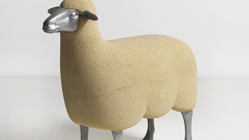 434 020 €François-Xavier Lalanne (1927-2008), Mouton de pierre, vers 1985, béton... Cote : le mouton comme arme
