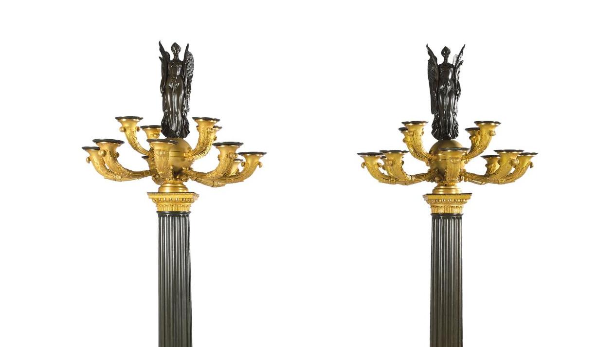 Époque Empire, attribuée à Pierre-Philippe Thomire, paire de torchères, en bronze... Pleins feux sur le néoclassicisme