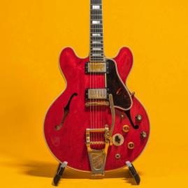 Cette Gibson ES-355 est la dernière compagne d’une rock’n’roll star, Noel Gallagher - Zoom