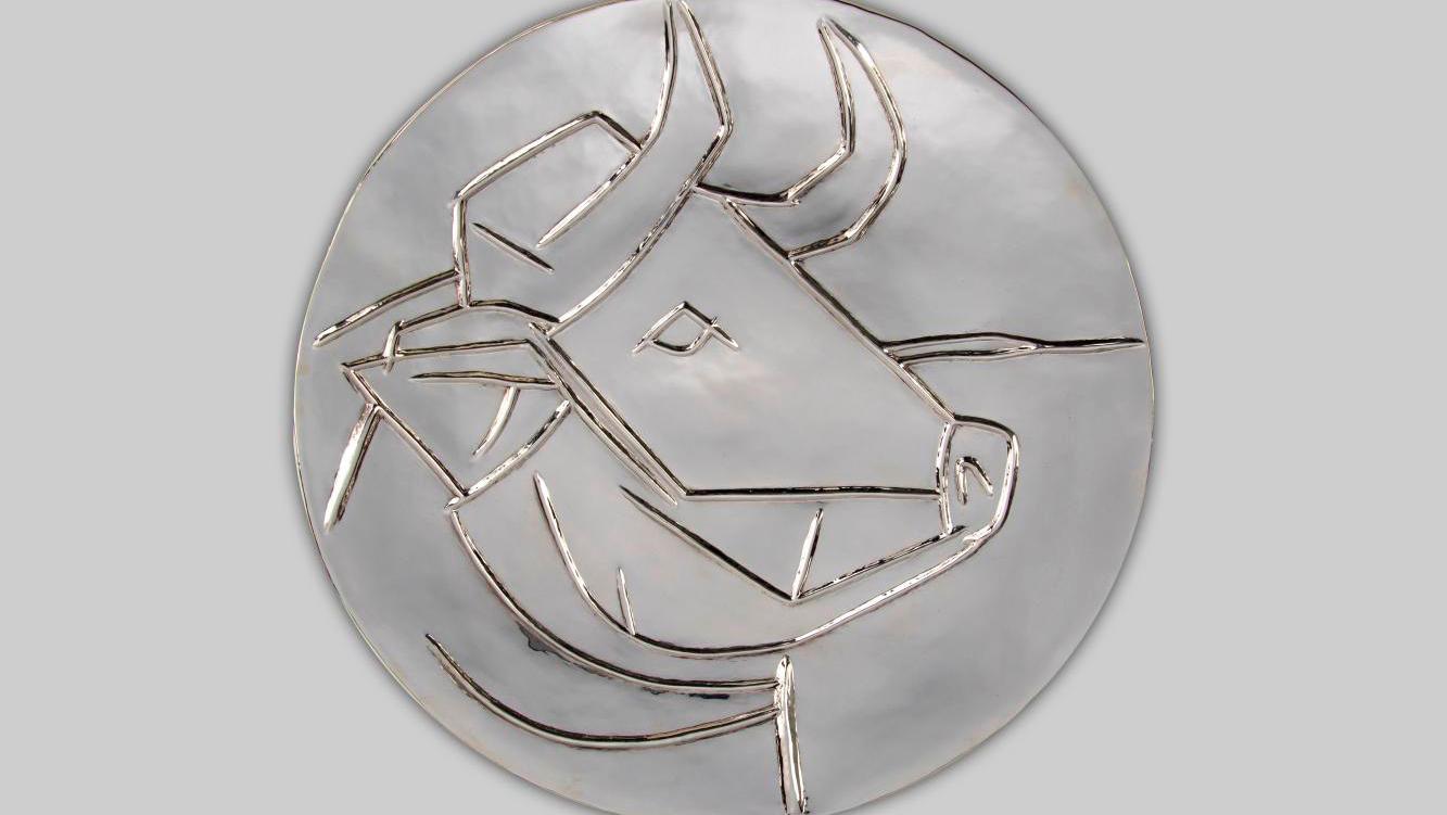 Pablo Picasso (1881-1973), François Hugo (1899-1982), Bull, silver plate, ref. 1413,... Pablo Picasso and François Hugo, the Work of a Goldsmith