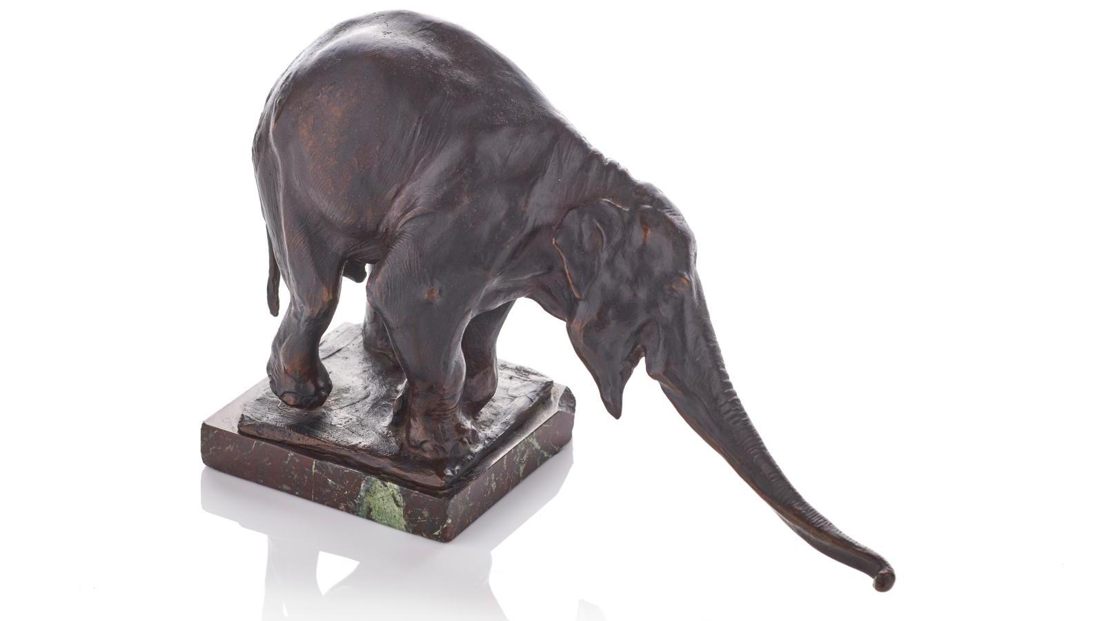 Rembrandt Bugatti (1884-1916), Éléphant d’Asie « il y arrivera », vers 1907, bronze... Bugatti, sous le charme de l’éléphant