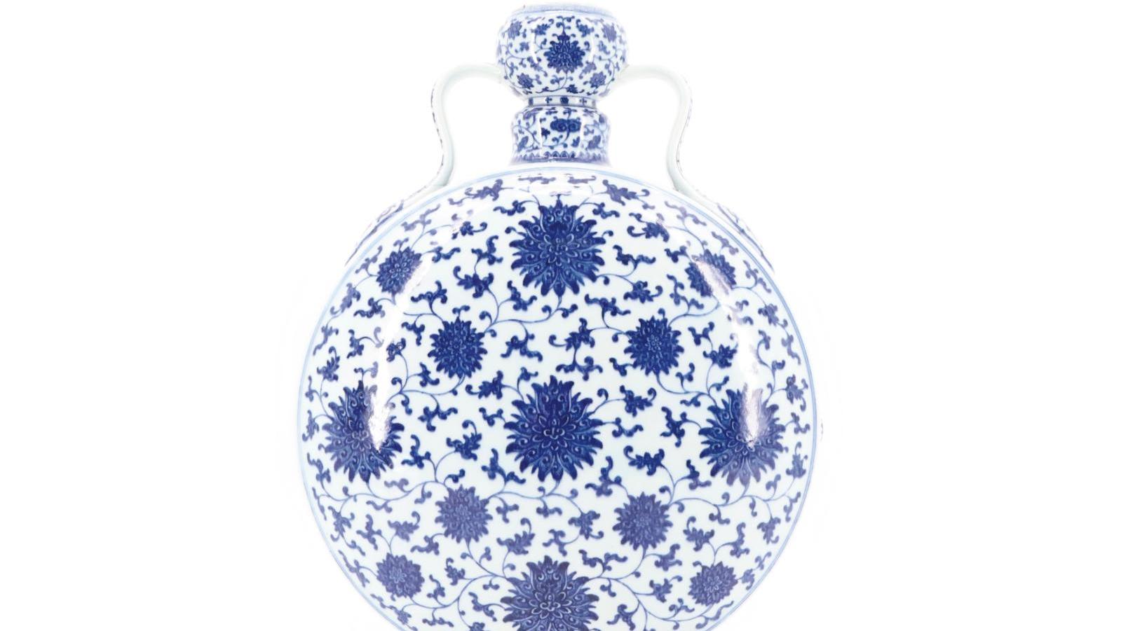 China 18th century, Qianlong period (1736-1795). Porcelain "bianhu" flask vase, blue... The Moon’s Influence on Chinese Porcelain
