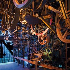 Jean Tinguely et Niki de Saint Phalle : le Cyclop, bon pied bon œil