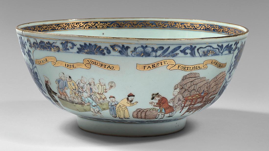 Chine de commande, seconde moitié du XVIIIe siècle. Rare bol à punch en porcelaine... Un bol à punch chinois qui a du peps