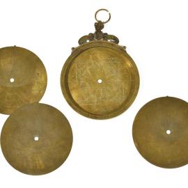 Un astrolabe angevin au firmament - Après-vente