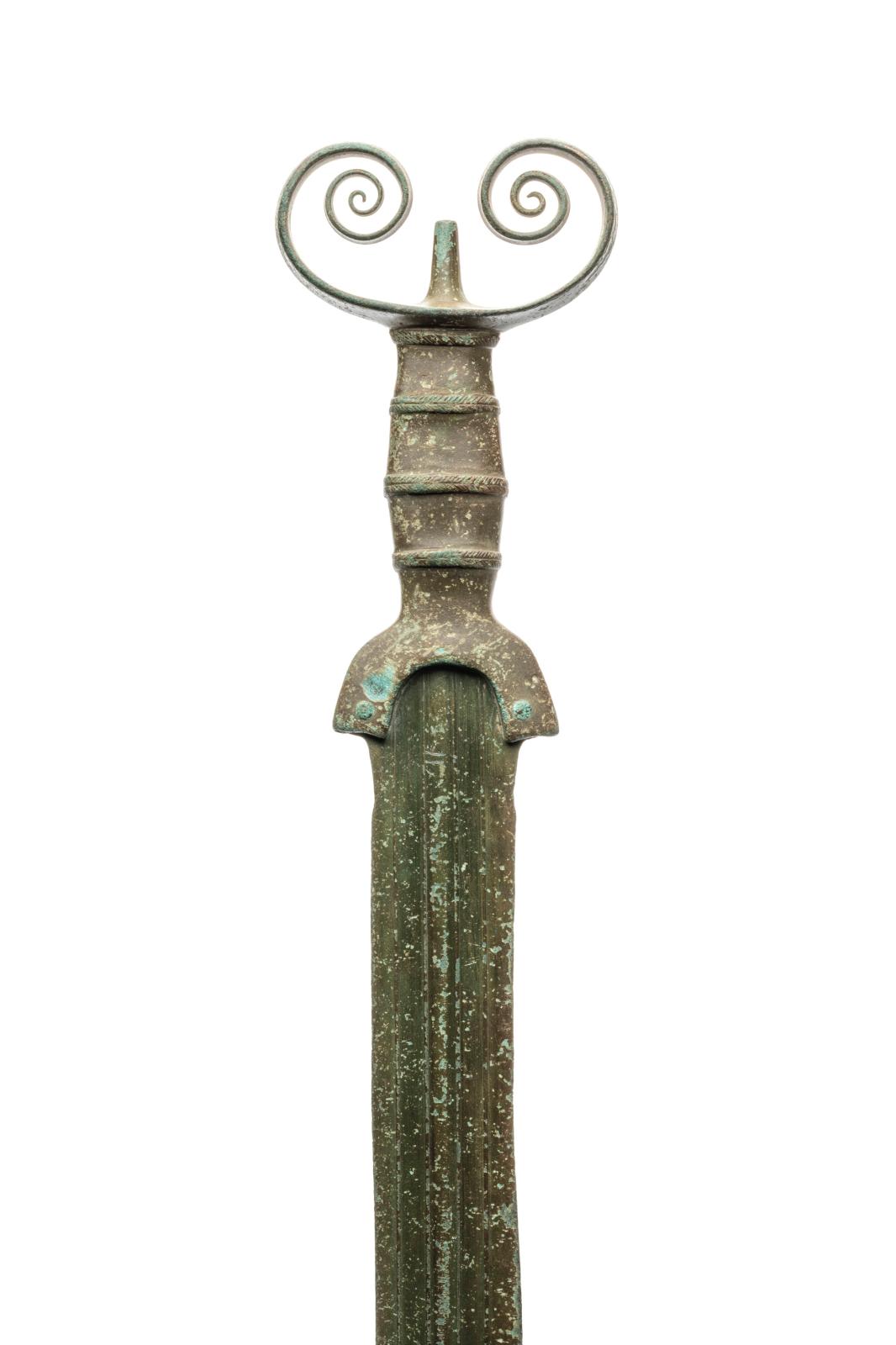 L’une des vedettes d’Artigny s’est révélée être cette épée à antennes de la fin de l’âge du bronze (soit vers 900-800 av. J.-C.) et façonn
