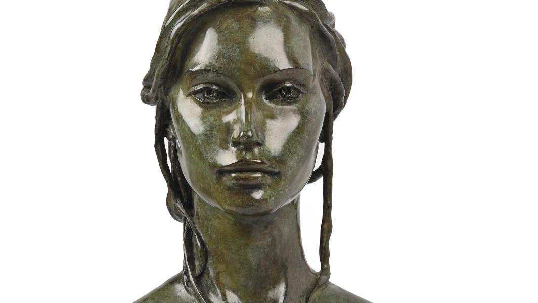Marie-Paule Deville-Chabrolle (née en 1952), Marianne à l’effigie de Laetitia Casta,... Spectaculaires bronzes, de Vénus à Laetitia Casta