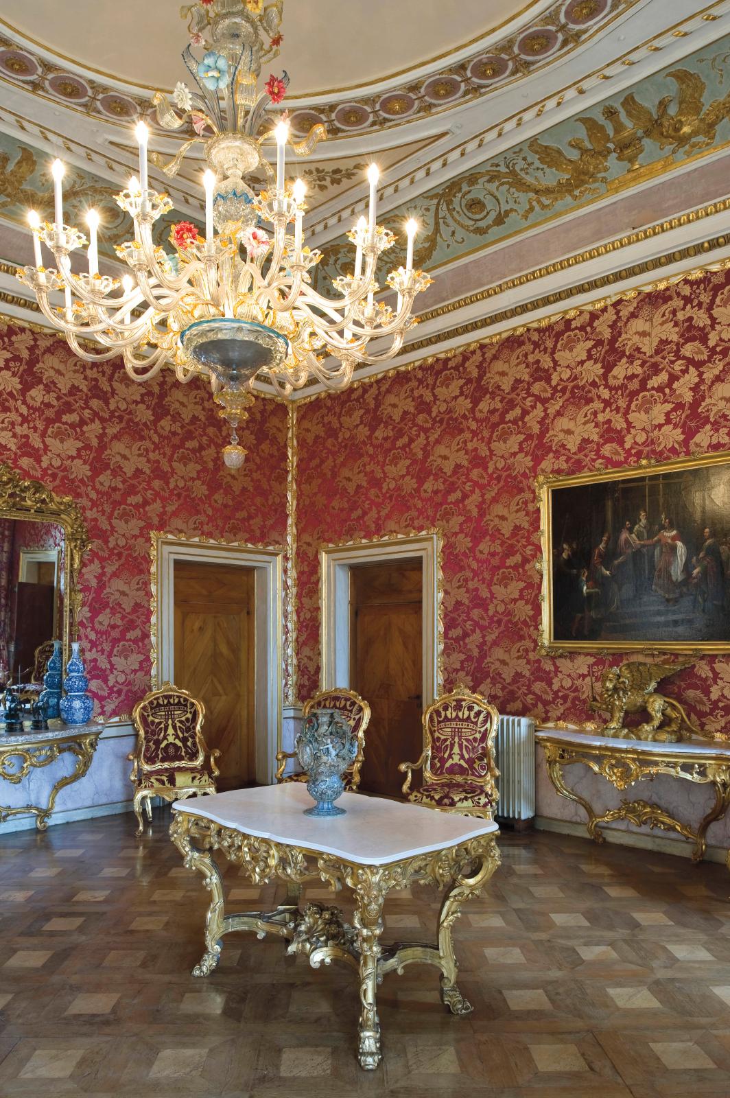Vue de la Salle des dames d’honneur des appartements de l’impératrice Sissi au palais royal de Venise, restaurée grâce au soutien du Comit