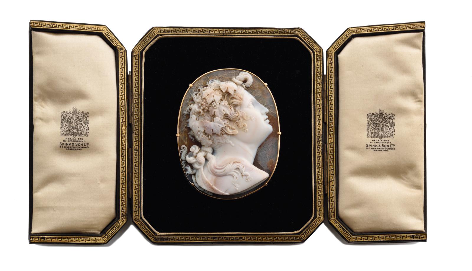 Benedetto Pistrucci (1783-1855), oval chalcedony cameo showing a Bacchante in profile encircled by a wide gold band, First Empire, c. 1810