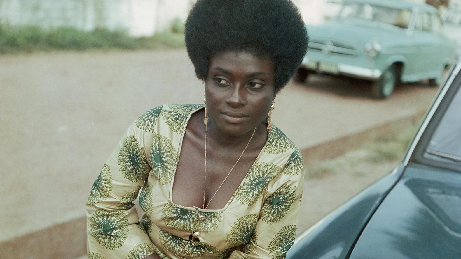 James Barnor (né en 1929), Sophia Salomon, fille du propriétaire de James Barnor,Accra,... James Barnor inédit à la fondation Luma