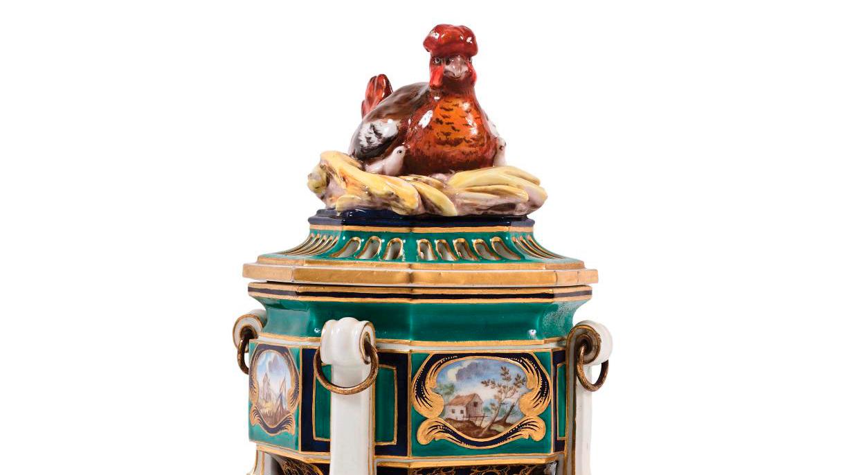 Manufacture de Sèvres, 1760, soft porcelain lamp and perfume burner in three parts—a... The Jean Nicolier Collection, the Triumph of Ceramics