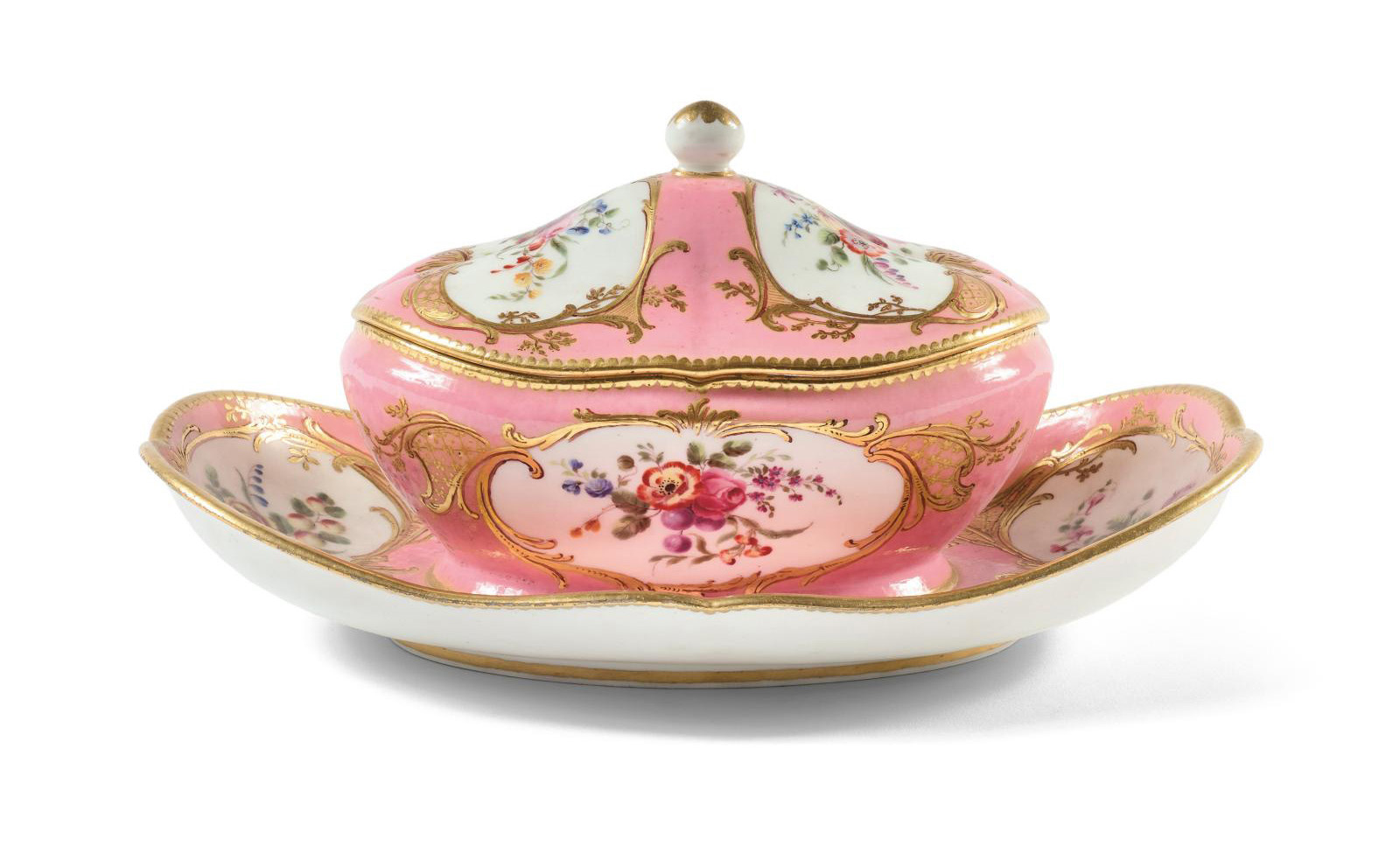 Between December 1758 and January 1759, the merchant Lazare Duvaux delivered the distinctively pink “Richelieu service” to the maréchal-du