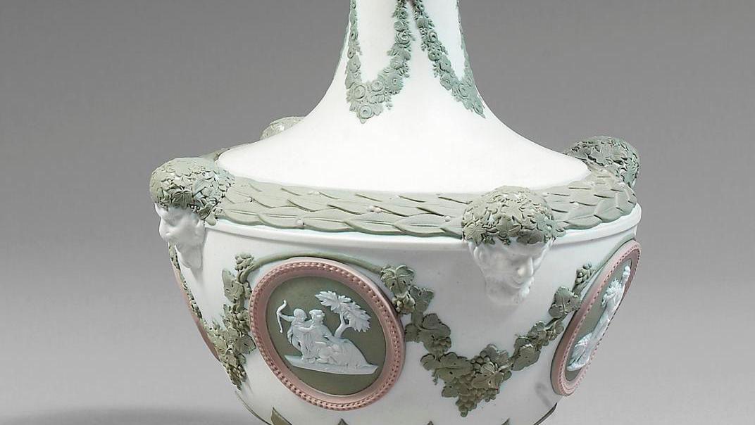 Wedgwood, 19th century, covered vase with narrow neck and pedestal, h. 26 cm/10.24... W is for Wedgwood