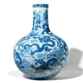 A Chinese Vase Shatters its Estimate at Fontainebleau - Lots sold