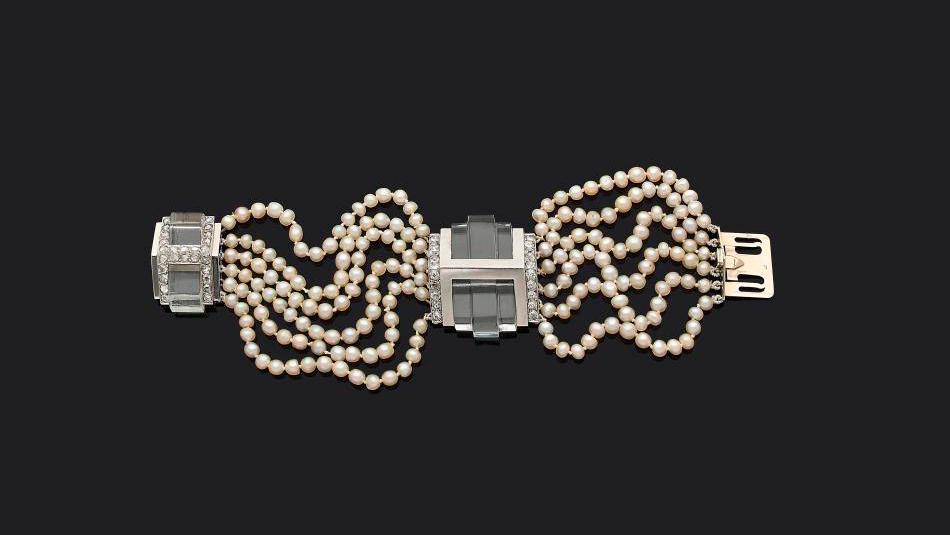 Boucheron, Art Deco bracelet, fine pearls, rock crystal, diamond, gold and platinum... Pearls and Rock Crystal by Boucheron