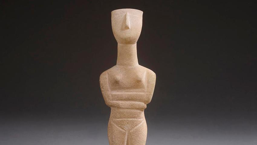 Cyclades, Early Cycladic II, Keros-Syros culture, c. 2800-2300 BCE. Female “Spedos”... An Acclaimed Archaeology Collection Ranging from the Cyclades to Egypt  