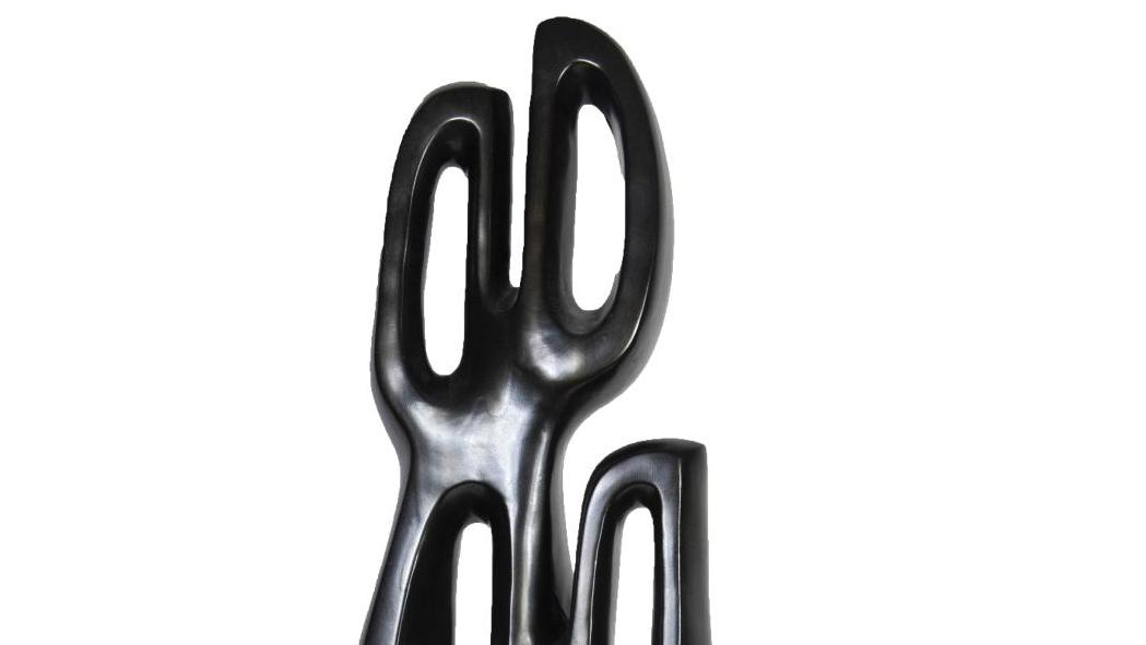 Georges Jouve (1910-1964), Forme, abstraction monochrome, sculpture en céramique... Union libre selon Georges Jouve