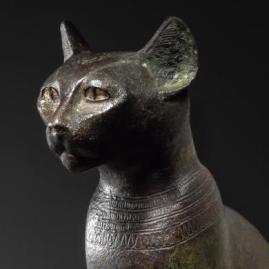 Bastet : une déesse égyptienne en forme de chatte  - Zoom