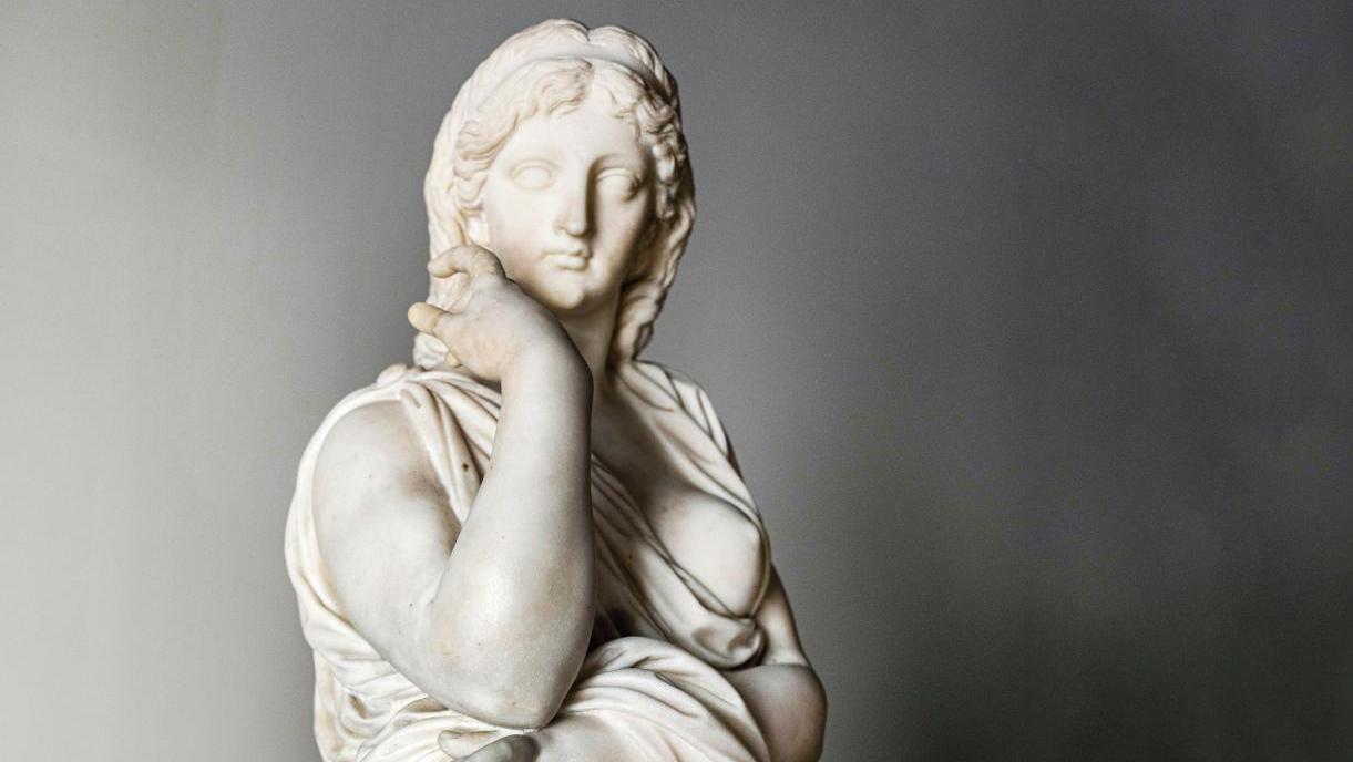 Joseph Chinard (1756-1813), Le Silence, marbre blanc, vers 1798, restauré (index,... Le Silence de Madame Récamier donné au sculpteur Joseph Chinard 