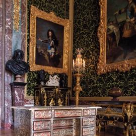Un bureau de Louis XIV de retour à Versailles - Analyse