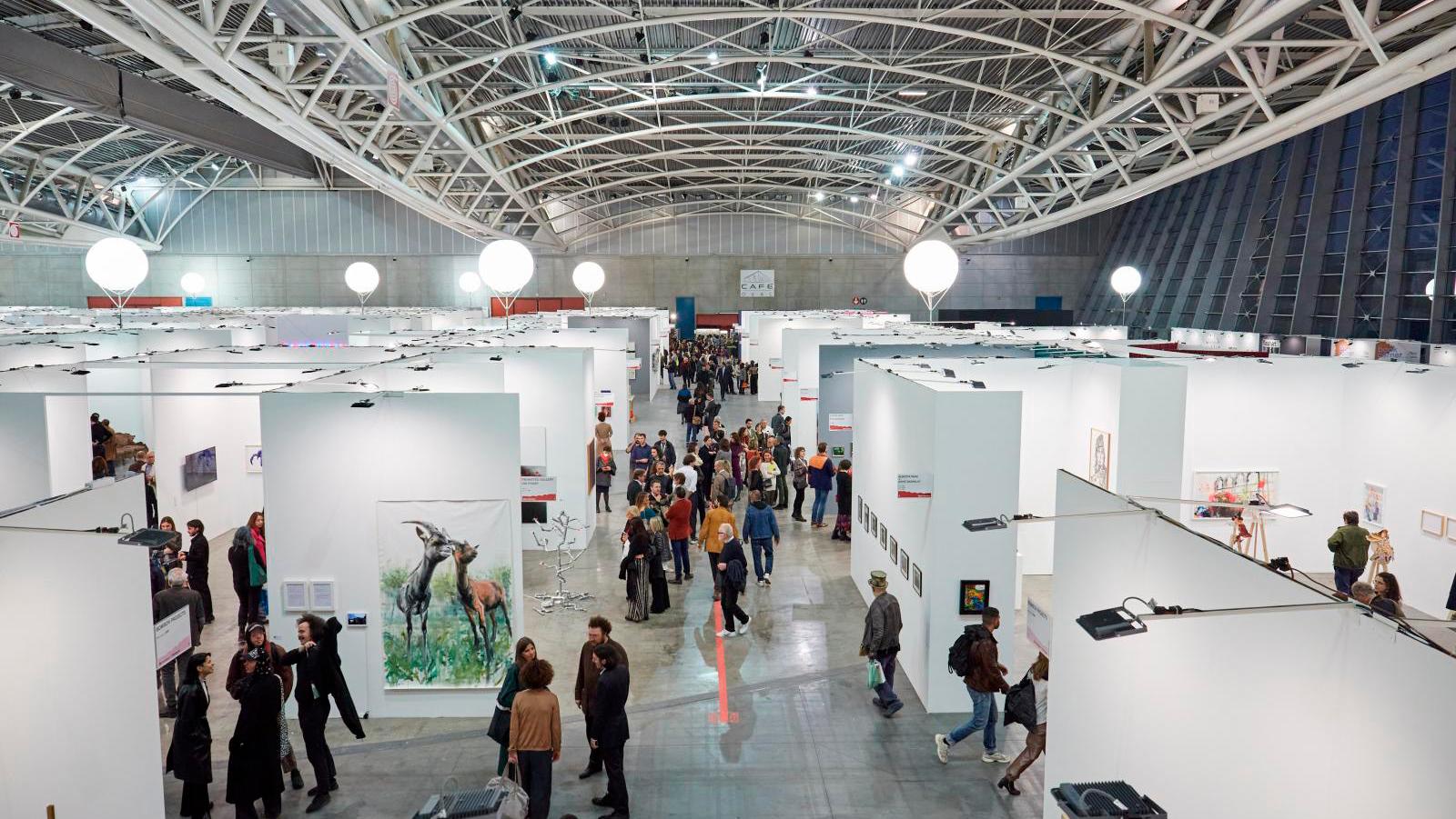The Artissima fair in Turin, in 2022.PHOTO PEROTTINO - PIVA - PEIRONE / ARTISSIM... Italian Gallery Owners: Forsaken by the State