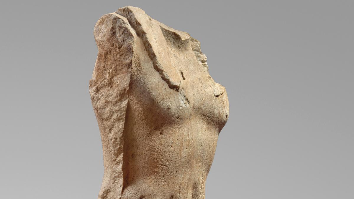 Basse Époque, torse de Nectanébo Ier (380-365 av. J.-C.), quartzite, 105 cm. © MUSÉE... Rodin, collectionneur d’art égyptien