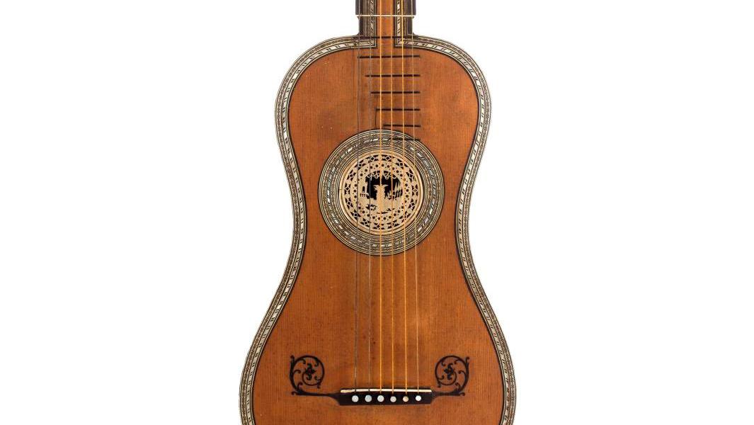 Jacques-Philippe Michelot (1734-1814), "boat-shaped" guitar, fruitwood body decorated... Success for a Guitar by Jacques-Philippe Michelot