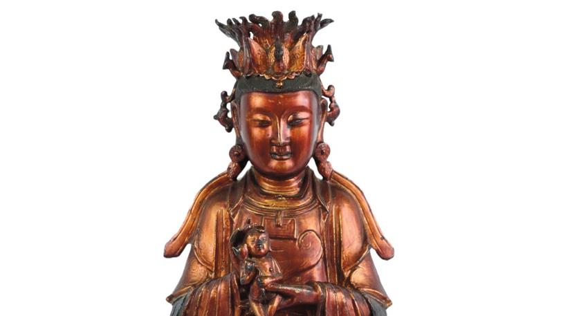 Chine-Vietnam, XVIe-XVIIe siècle. Guanyin-Avalokitesvara assise, présentant un enfant,... D’une divinité chinoise à une jeune fille de Boucher