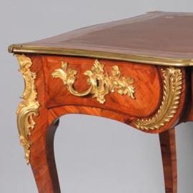 Le meuble parisien du XVIIIe siècle