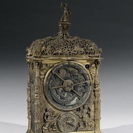 Décor luxueux pour une horloge du XVIe 