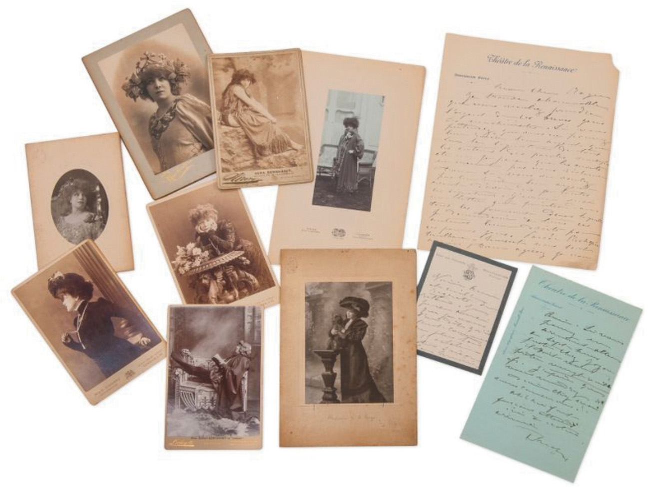 Ensemble de documents, lettres photographies, dessins, programmes et contrats concernant Sarah Bernhardt, provenant des archives de Victor