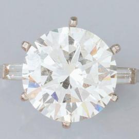Éternel succès d'un diamant de 6,90 ct - Panorama (après-vente)