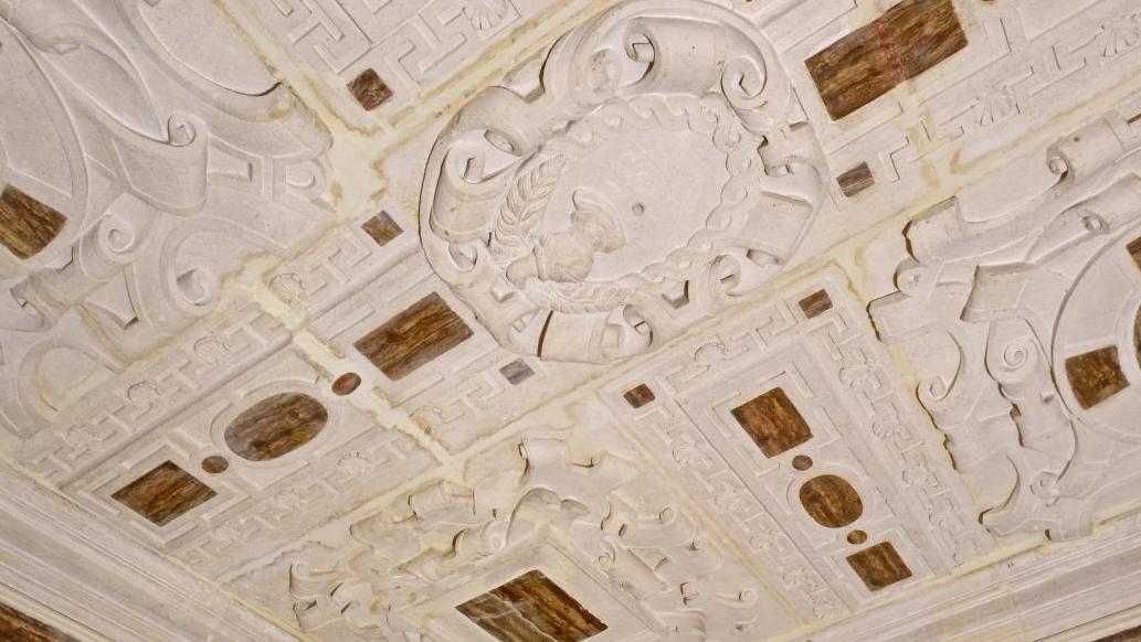 Ordonnancement corinthien et plafond plat du studiolo. Le studiolo de Langres, un unicum du XVIe siècle