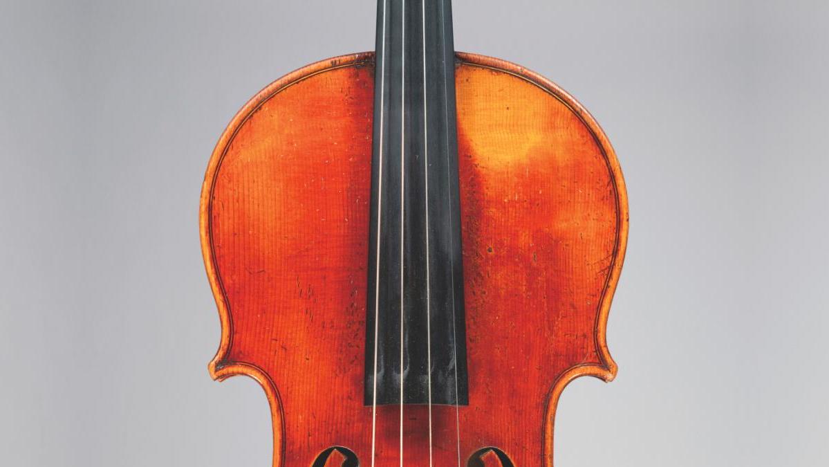 Nicolas Lupot (1758-1824), alto, Paris 1808, étiquette et signature, l. 39,6 cm. Adjugé :... Triomphe pour un violon et deux altos d’exception 