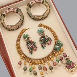 Une collection de bijoux : des Indes à Cartier