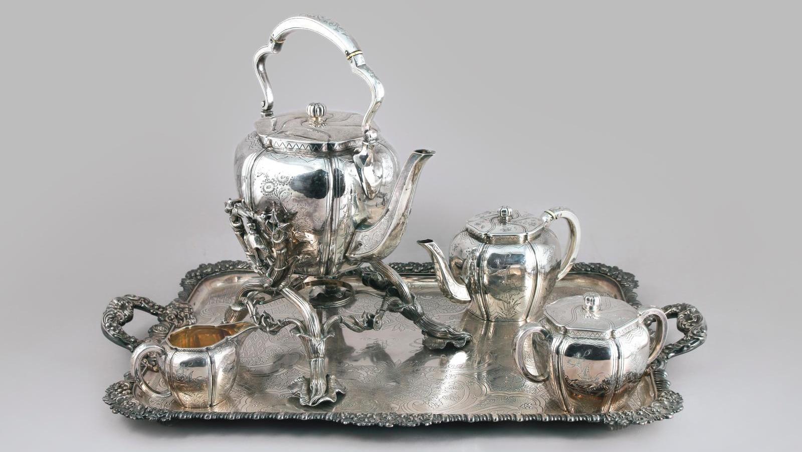 Charles Nicolas (1789-1868) et Gustave (1823-1913) Odiot, service à thé en argent,... À Tours, heures universelles et heure du thé