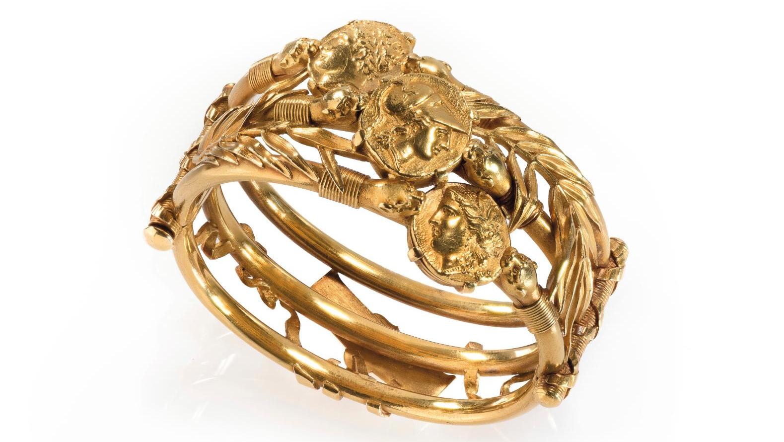 Lucien Falize (1839-1897) et Germain Bapst (1853-1921), bracelet rigide en or jaune... Bracelet de Falize et Bapst, entre joaillerie et numismatique