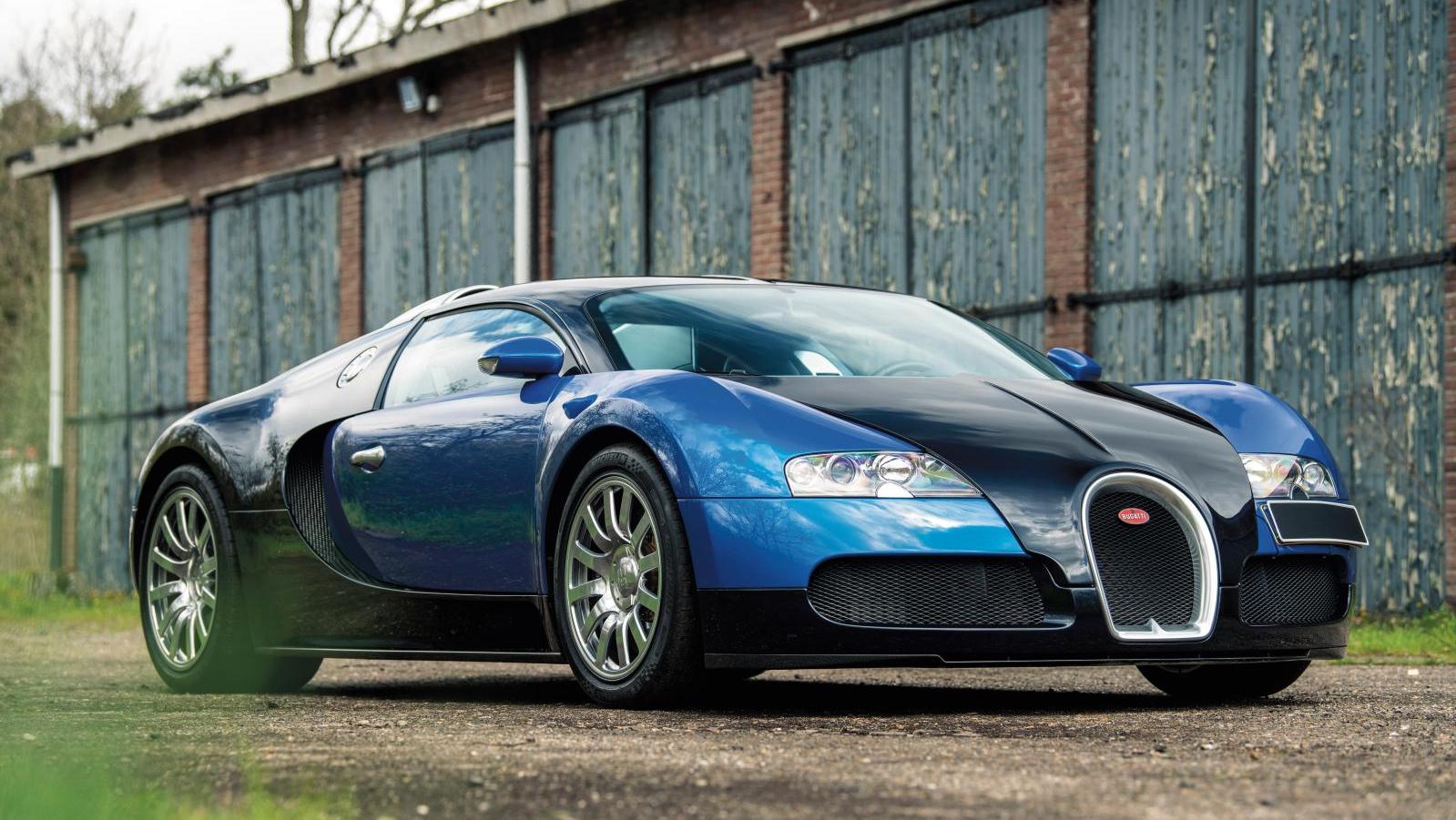 Bugatti Veyron 16.4, 2007. Adjugé : 1 358 800 € La Bugatti Veyron sur la ligne d'arrivée 