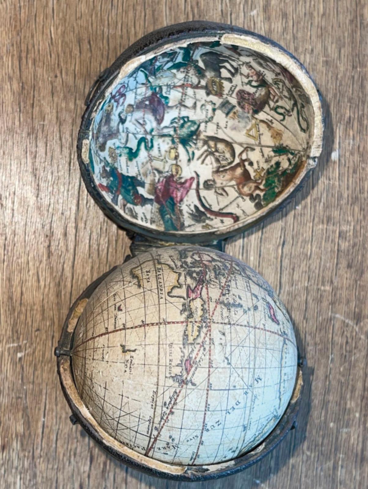Globe de poche d'après Flamsteed