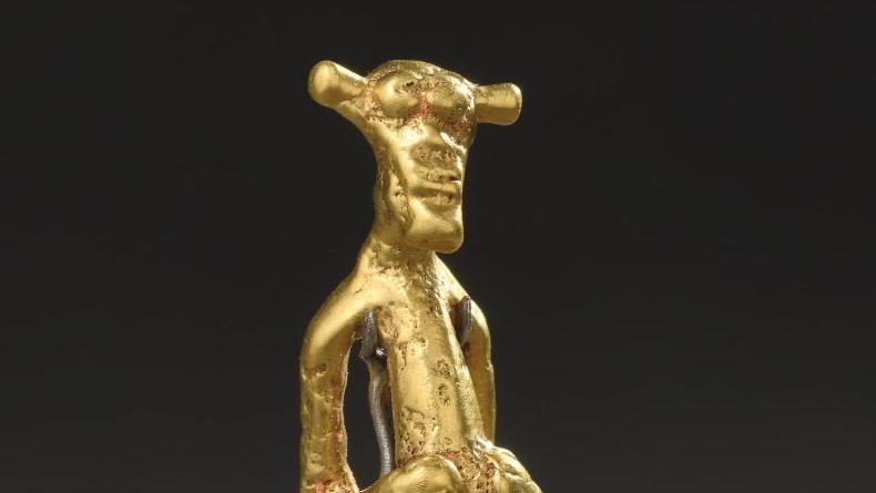 Côte d’Ivoire, Koulango. Amulette de protection personnelle en or figurant un petit... Le Guennan, passeur d’objets 