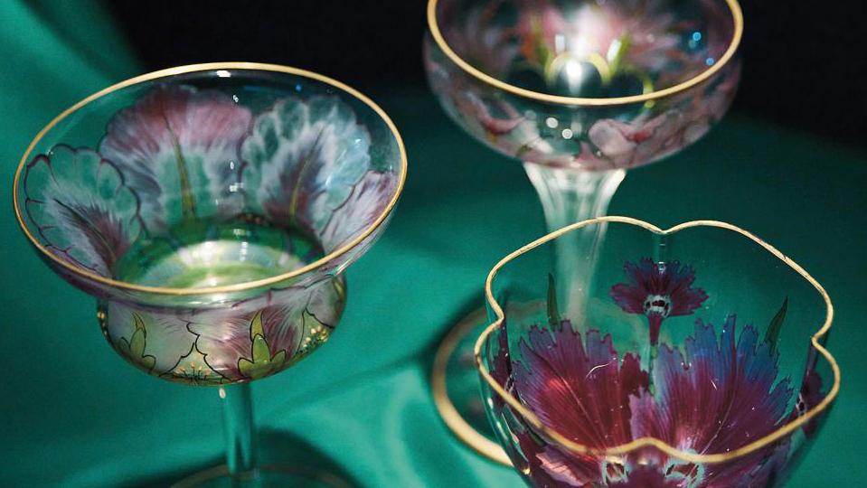 Meyr's Neffe glassworks, Bohemia, set of blown or optical wine glasses, decoration... The Perrier-Jouët Art Nouveau Collection in Épernay 