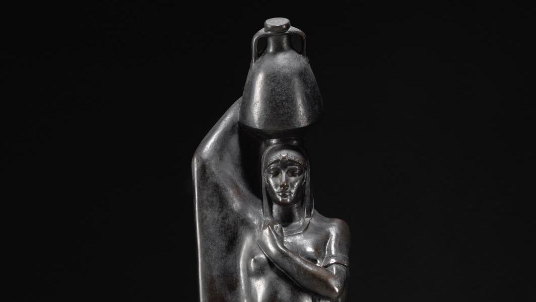 Mahmoud Mouktar (1891-1934), Au bord du Nil (Ala Shat Elnil), épreuve en bronze patiné... La sculpture égyptienne de Mahmoud Mouktar