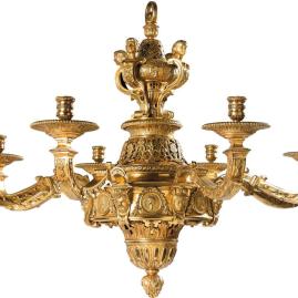 Un lustre du XVIIIe ou le bronze en majesté - Avant Vente