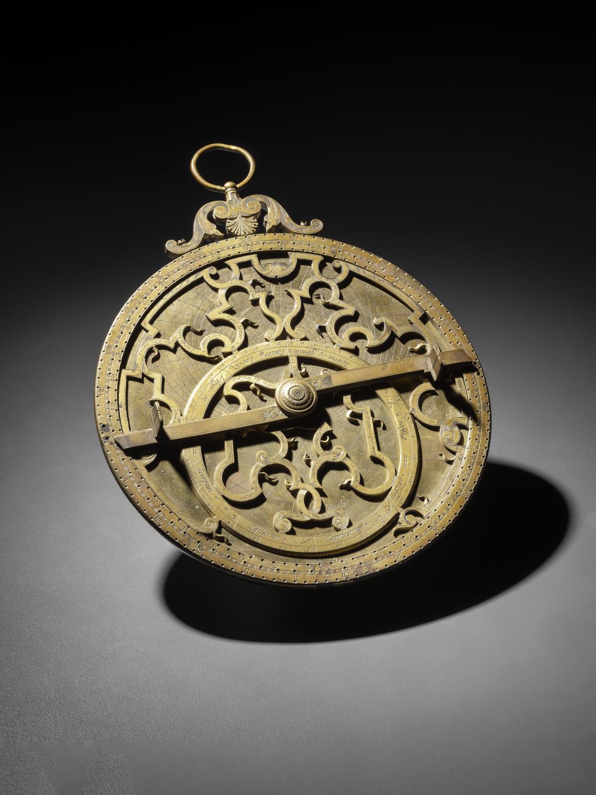  Un bel astrolabe de la Renaissance 