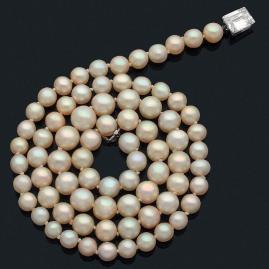 Collier de perles et rubis du Myanmar 