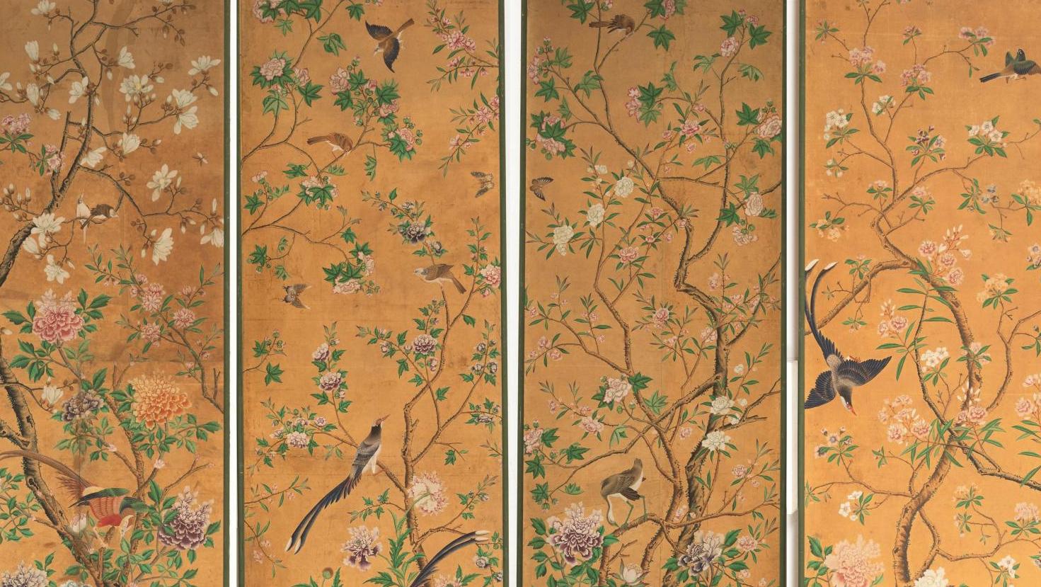 Chine, XVIIIe siècle. Suite de quatre panneaux de papier peint à la main, contrecollés... Collection Paul Fourché : l’éclectisme virtuose