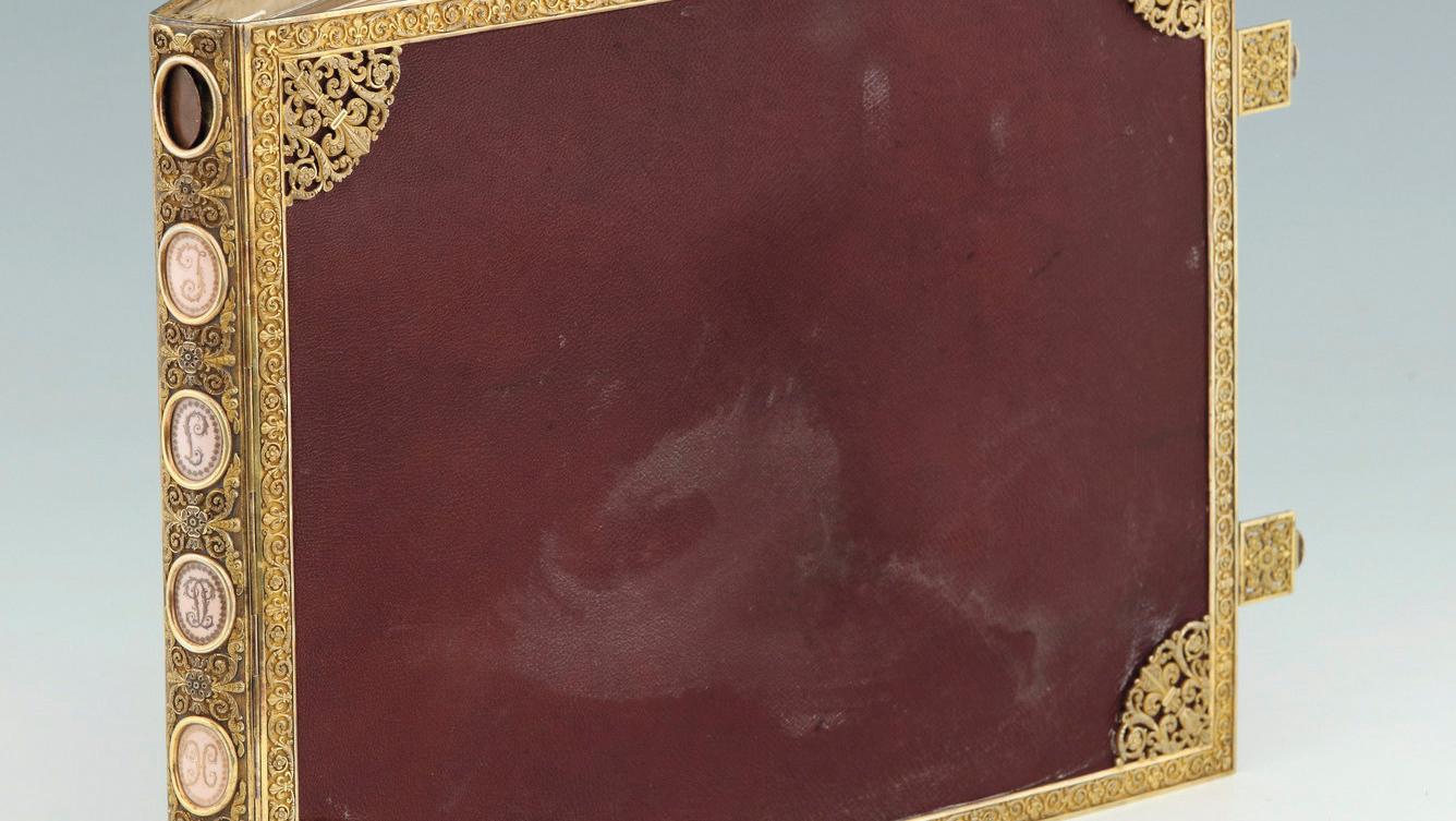 XIXe siècle. Album amicorum comprenant 47 dessins, reliure en vermeil gainé de maroquin... Un exceptionnel amicorum du XIXe siècle