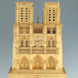 Une pendule Notre-Dame de Paris